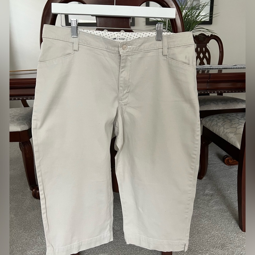 Lee’s Khaki High Rise pants size 16 medium